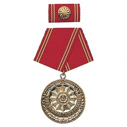 Medaile vyznamenání MDI \'F.TREUE DIENSTE\' 25let ZLATÁ